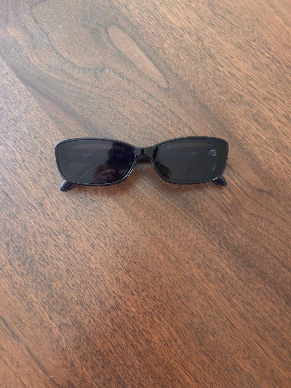 Quay Black Sunglasses 'Vibe Check'